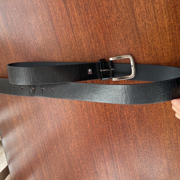 Tommy Hilfiger Men’s Blk. Belt Sz 42 - Picture 6 of 7